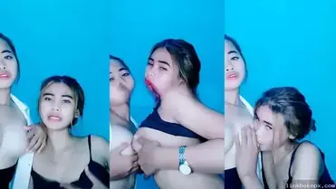 ABG Lesbi Adu Toket Besar Dan Jilatin Memek Squirt