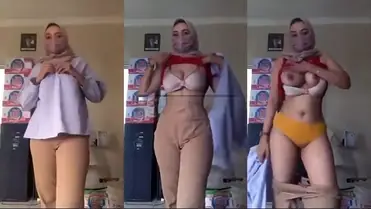 Mahasiswi Kirim Foto Bugil Buat Pacar Puas