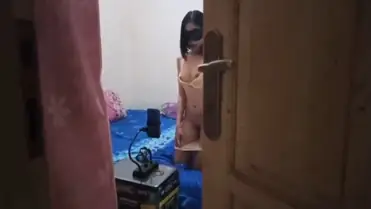 Pacar Cantik Live Show Buka Baju Room VIP