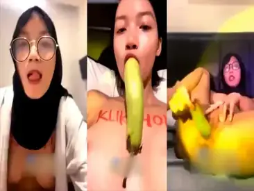 Cewek Cantik Colmek Pake Timun Nakal
